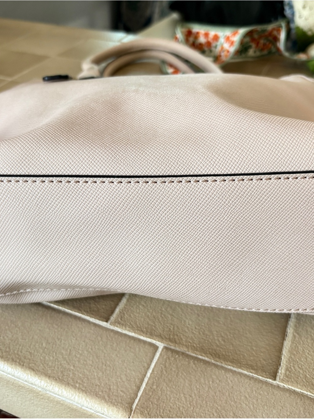 GUESS Blush Pink Saffiano Tote with Coin Pouch - Picture 4 of 7